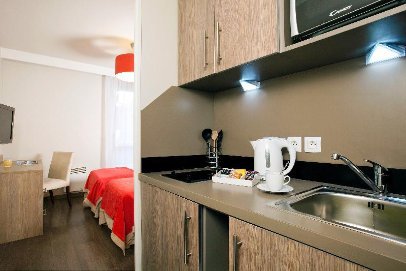 Residhome Paris-Guyancourt Zewnętrze zdjęcie